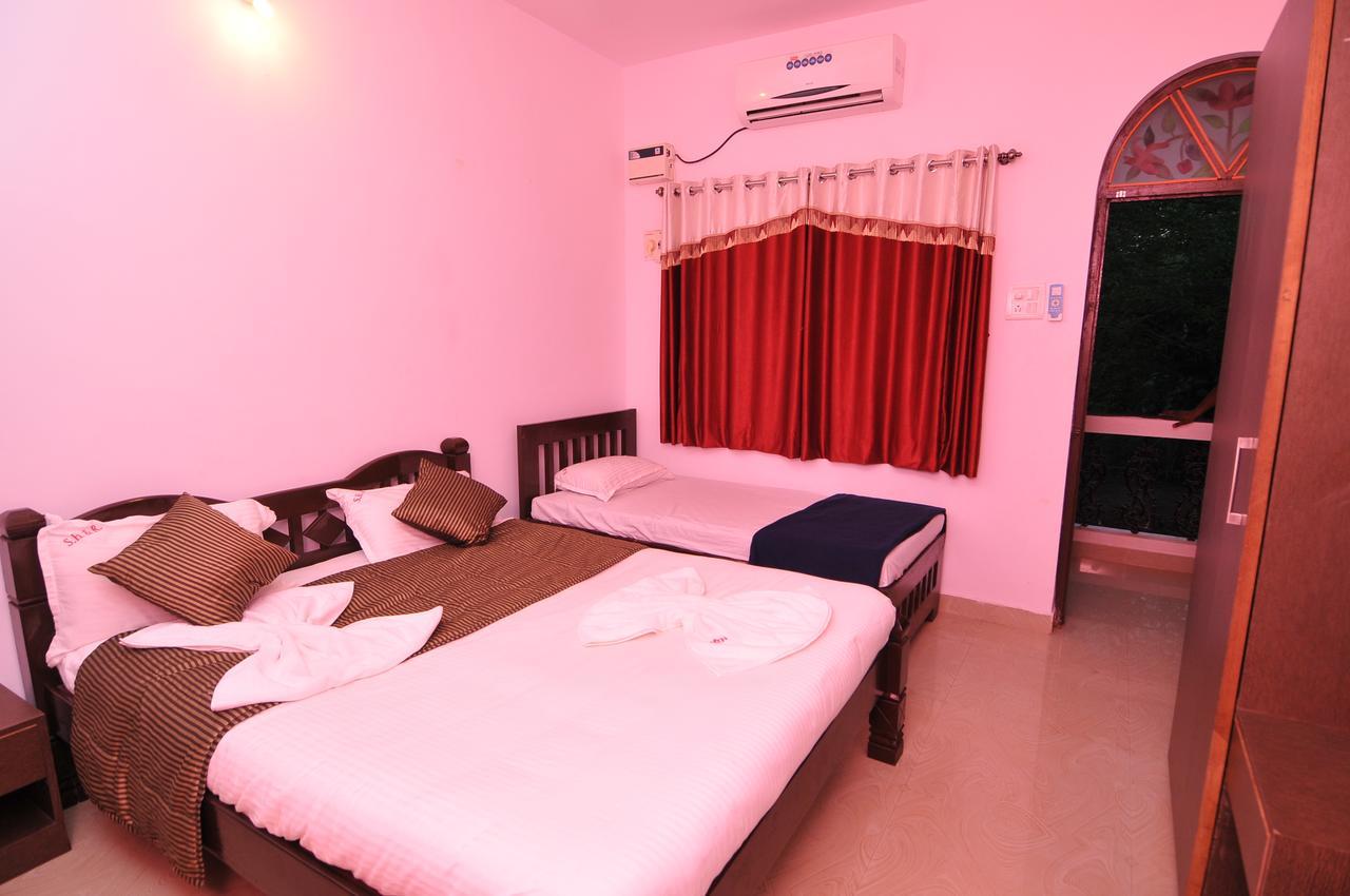 Sunrise Beach Resort Calangute Exterior photo