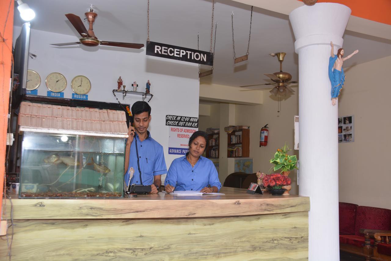 Sunrise Beach Resort Calangute Exterior photo